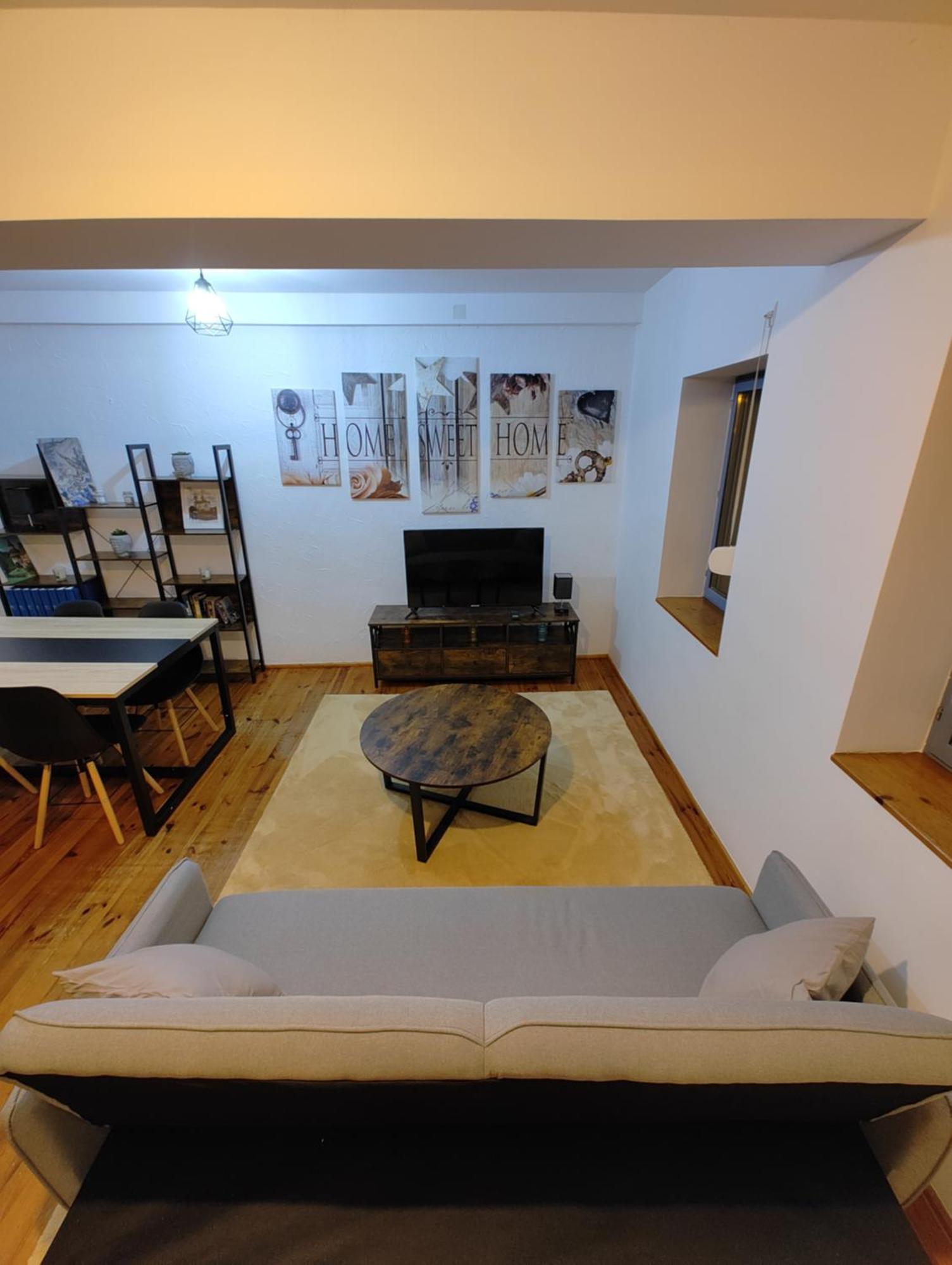 Cosy Triplex 3 Chambres Pont-de-l'Arche Luaran gambar